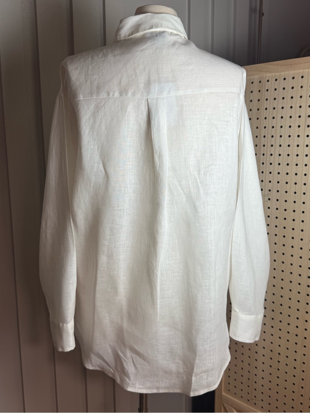 Lucy Paris White Linen Button Down Coastal Quiet Luxury Oversized Shirt M NWT - Picture 4 of 15